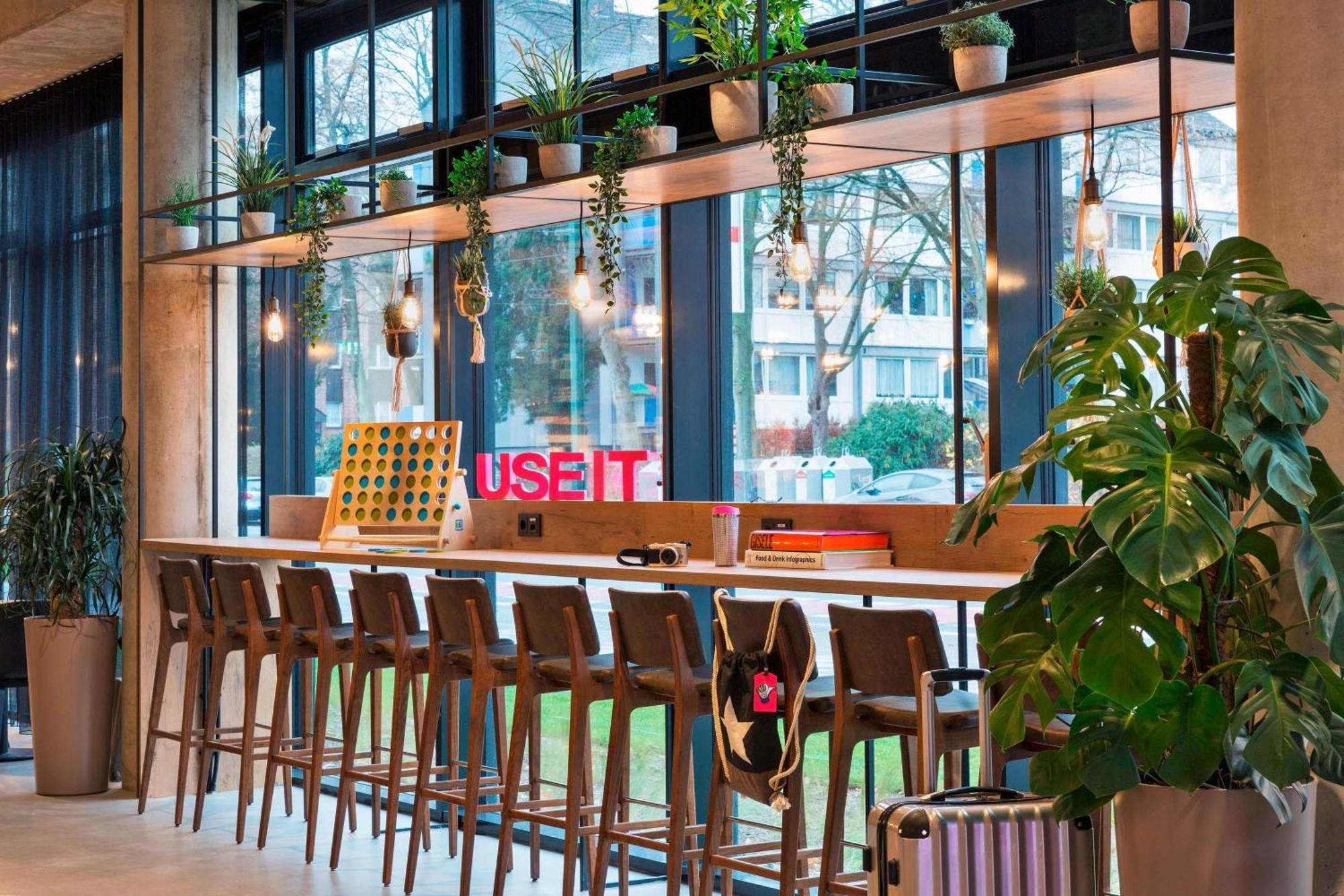 Moxy Duesseldorf South Hotel Luaran gambar