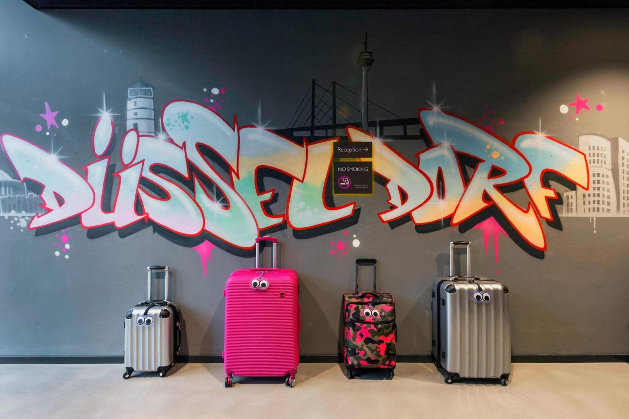 Moxy Duesseldorf South Hotel Luaran gambar