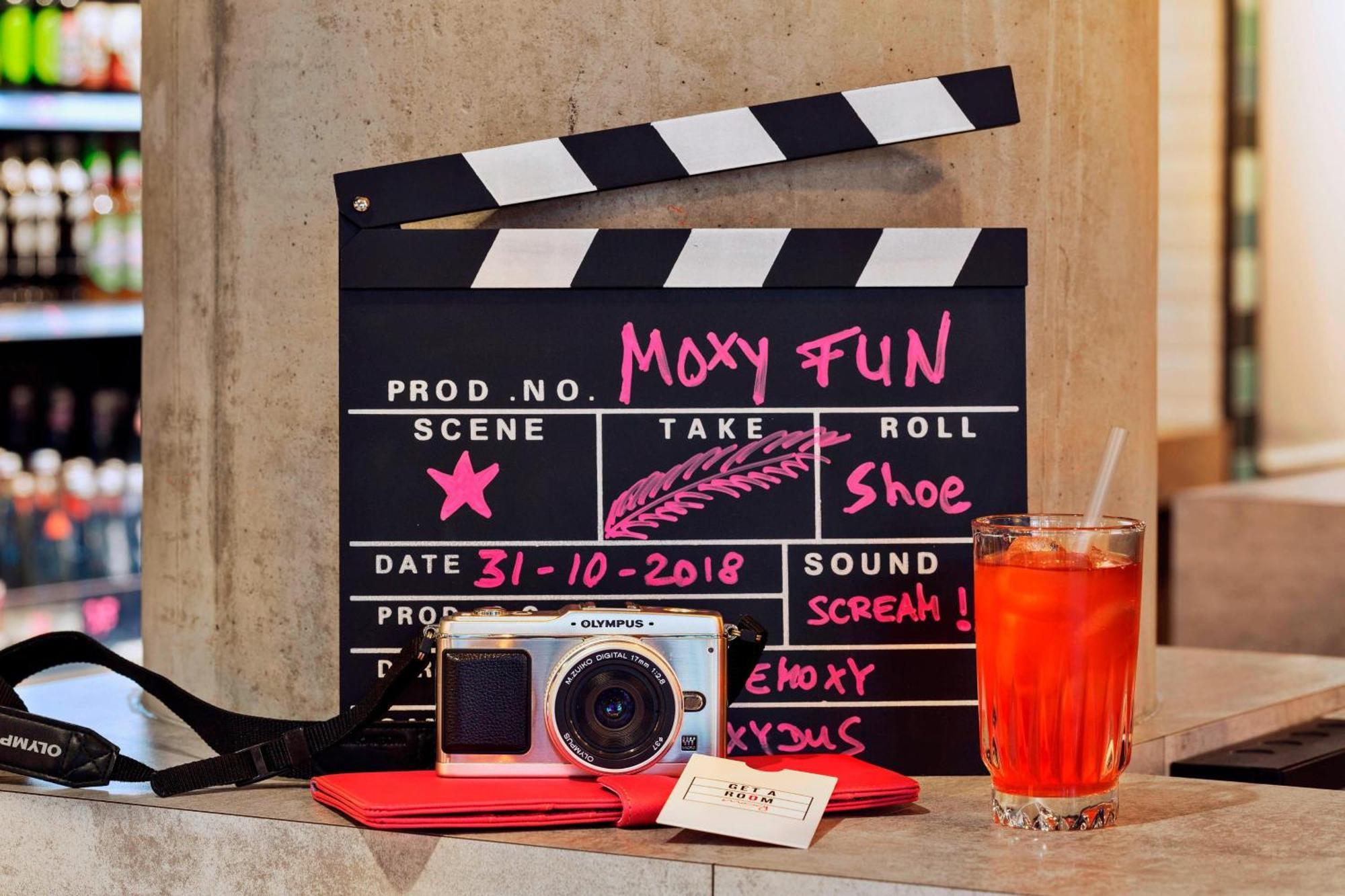 Moxy Duesseldorf South Hotel Luaran gambar