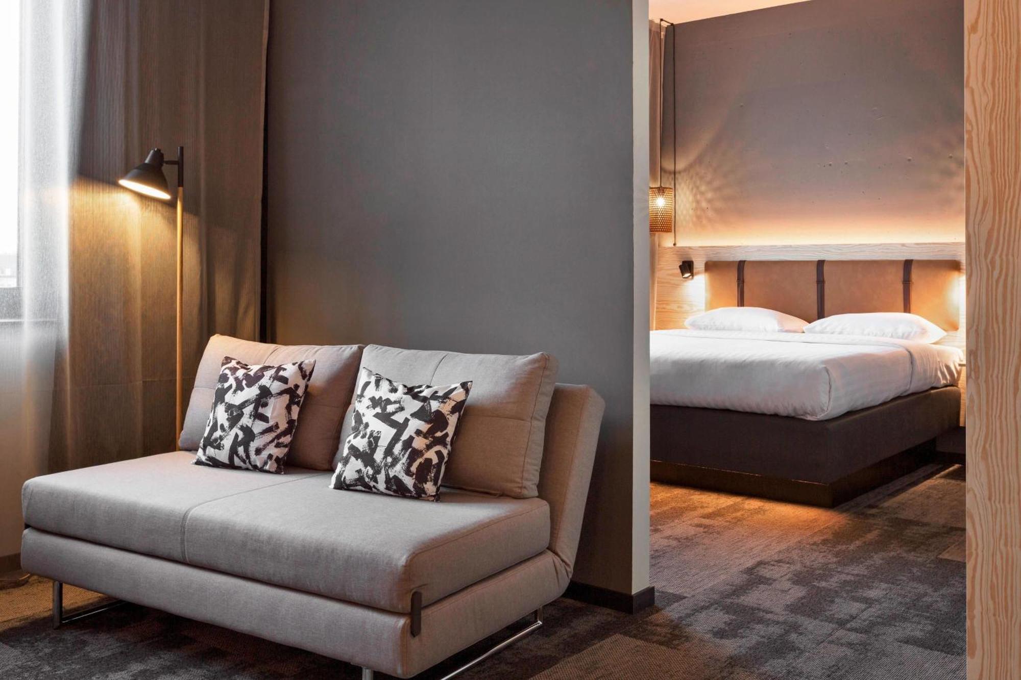 Moxy Duesseldorf South Hotel Luaran gambar