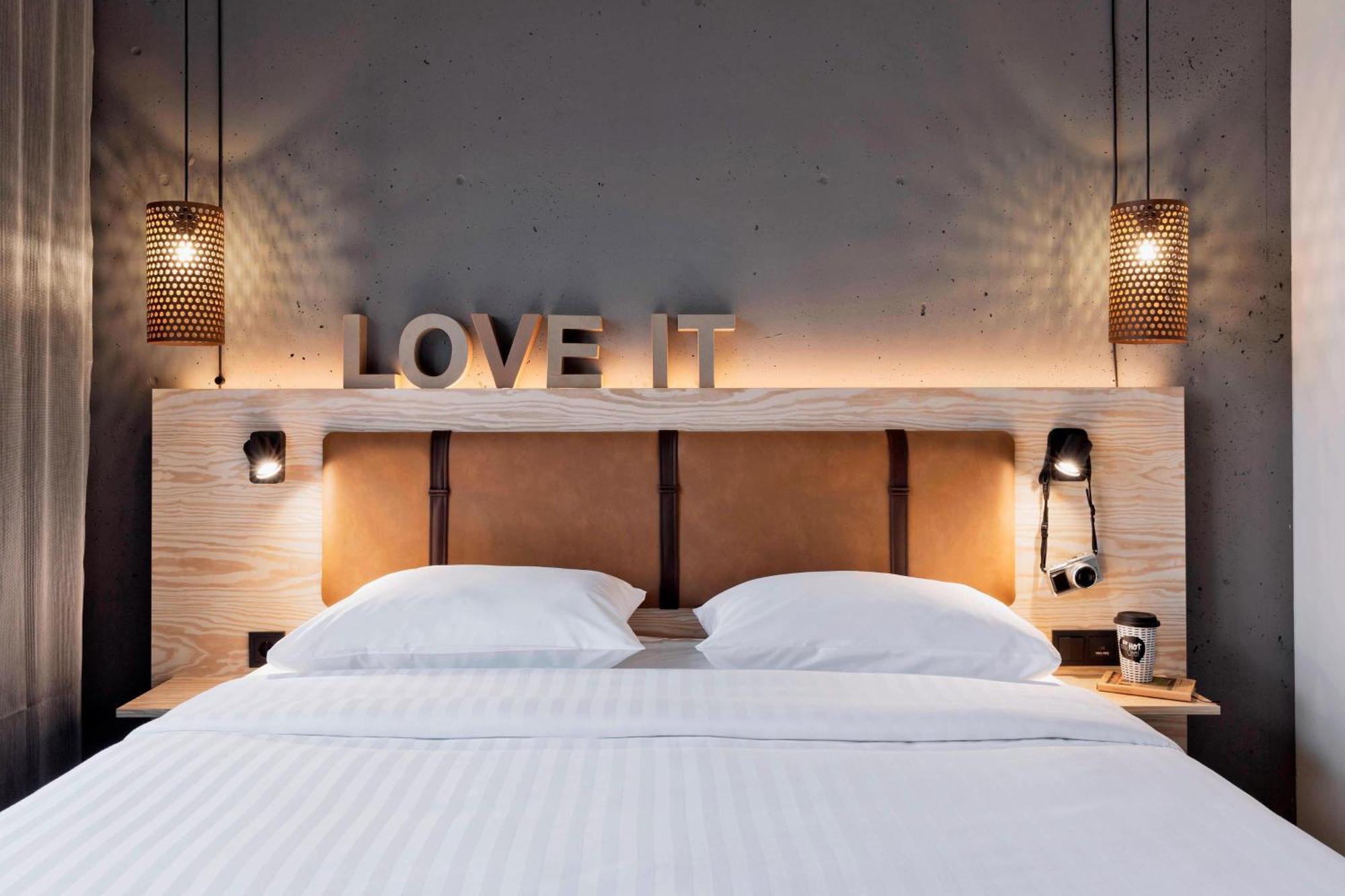 Moxy Duesseldorf South Hotel Luaran gambar