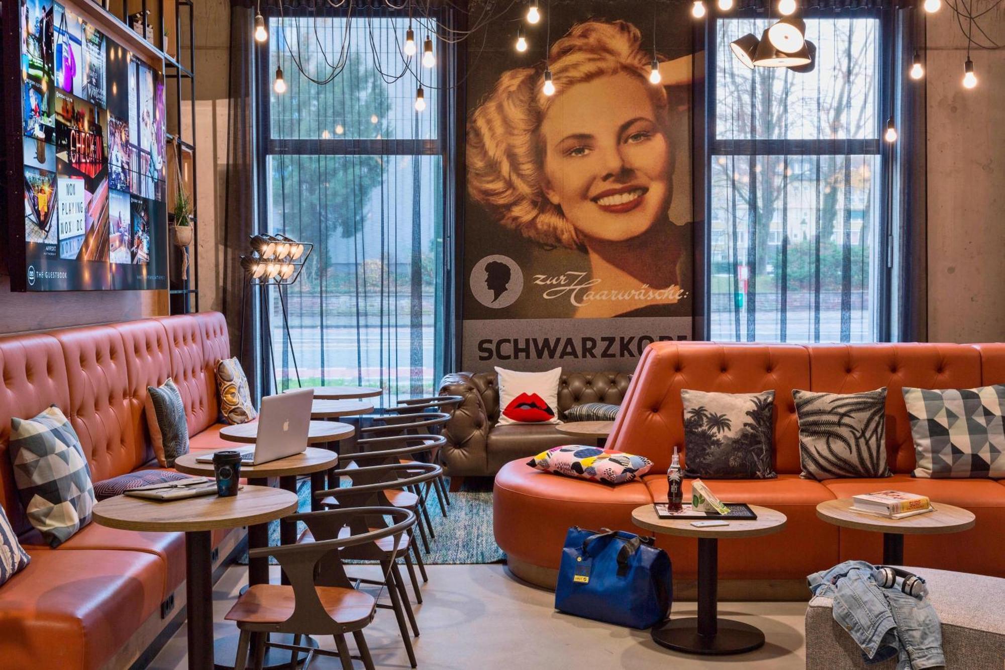 Moxy Duesseldorf South Hotel Luaran gambar