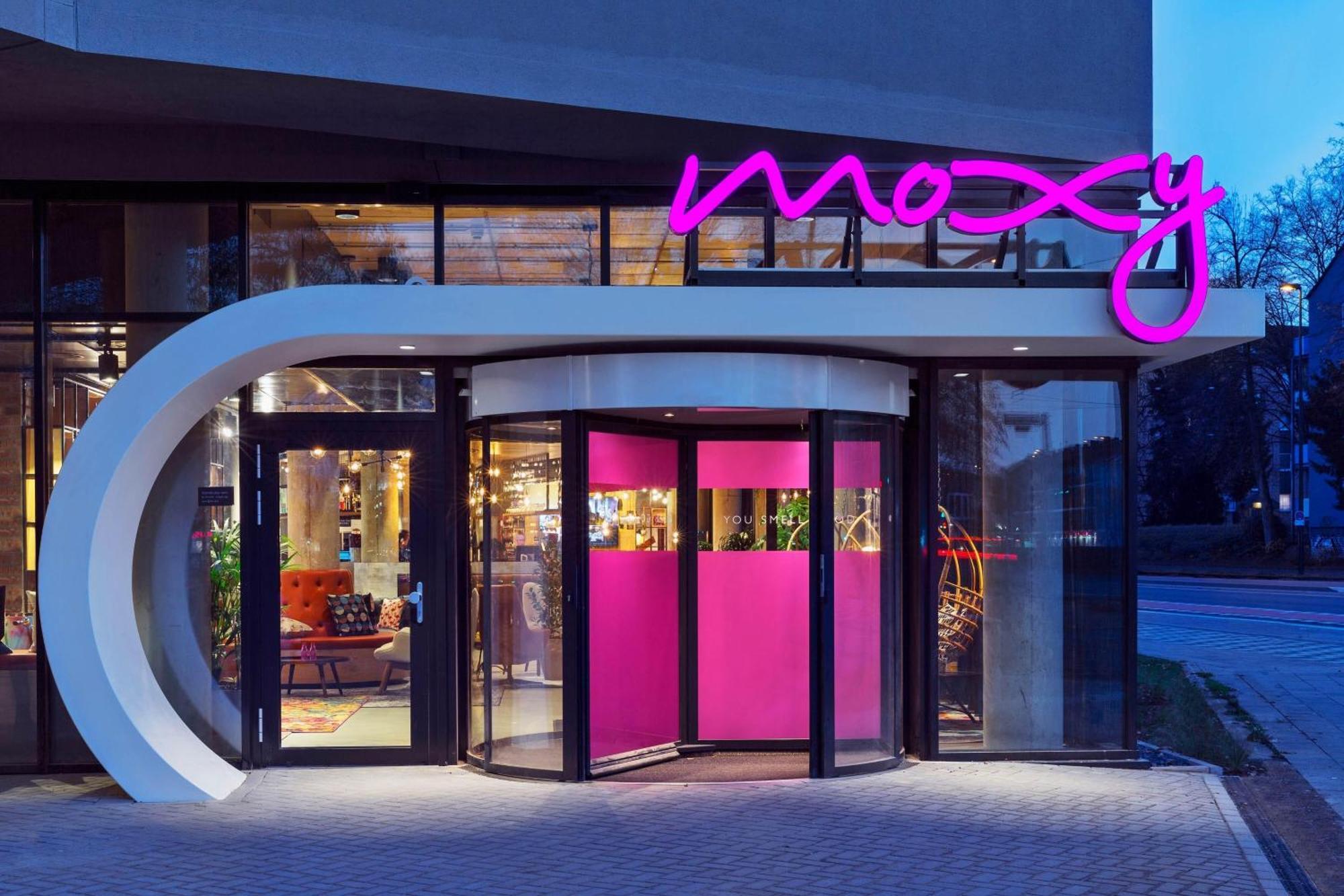 Moxy Duesseldorf South Hotel Luaran gambar